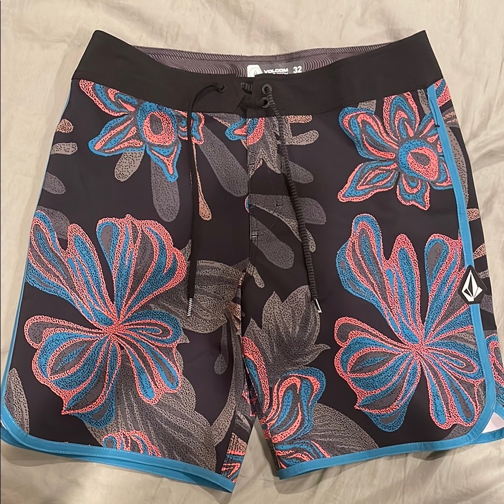 Floral Patterned Board Shorts